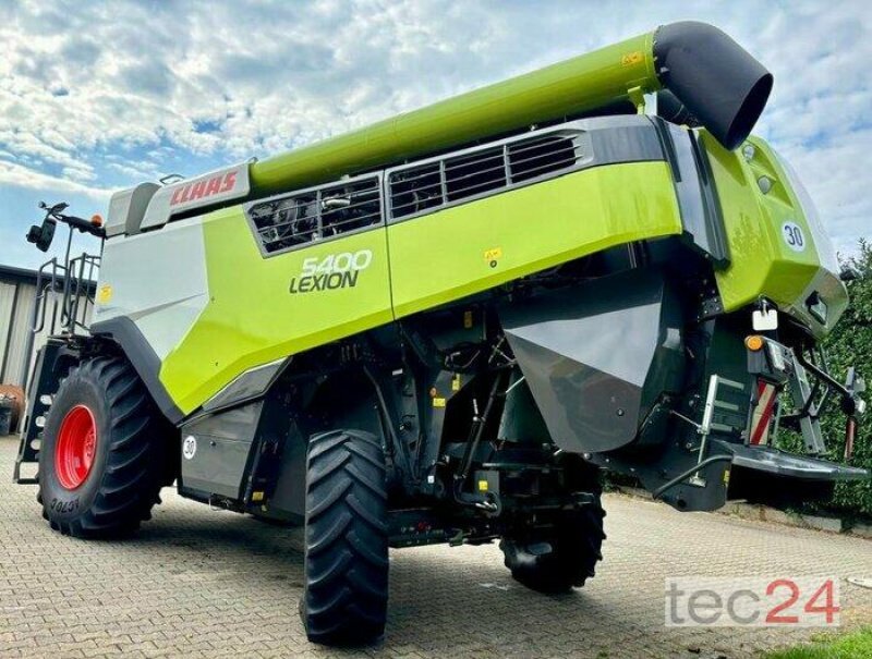 Mähdrescher du type CLAAS Lexion 5400 mit Schneidwerk, Gebrauchtmaschine en Östringen (Photo 9)