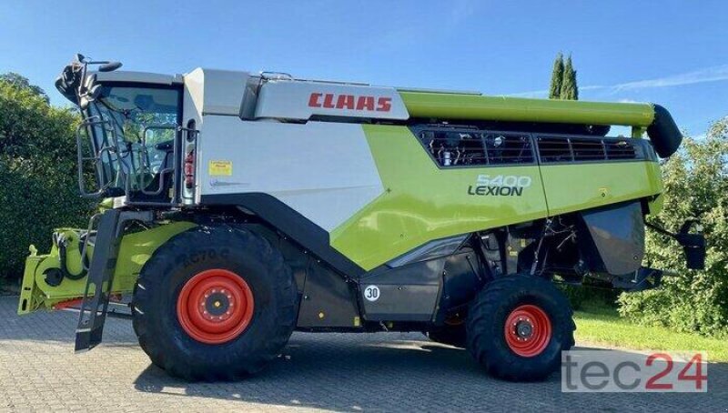 Mähdrescher типа CLAAS Lexion 5400 mit Schneidwerk, Gebrauchtmaschine в Östringen (Фотография 1)