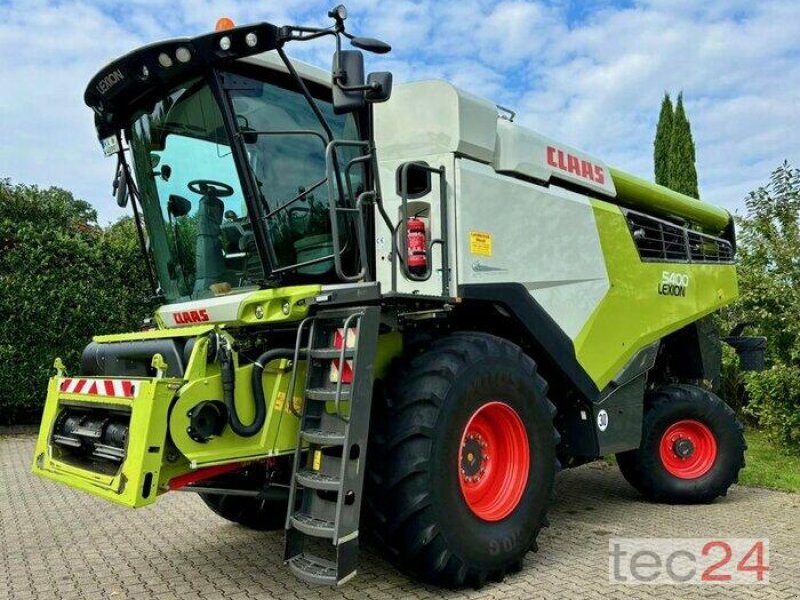 Mähdrescher типа CLAAS Lexion 5400 mit Schneidwerk, Gebrauchtmaschine в Östringen (Фотография 1)