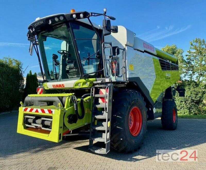 Mähdrescher Türe ait CLAAS Lexion 5400 mit Schneidwerk, Gebrauchtmaschine içinde Östringen (resim 8)