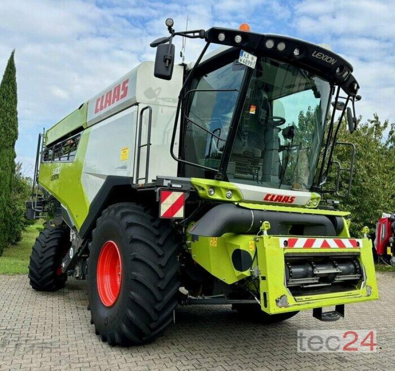 Mähdrescher typu CLAAS Lexion 5400 mit Schneidwerk, Gebrauchtmaschine v Östringen (Obrázok 1)