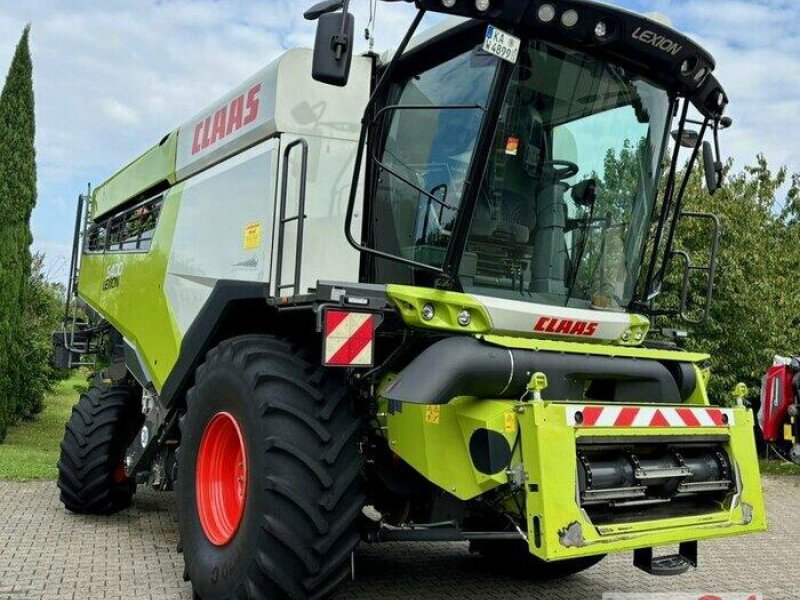 Mähdrescher typu CLAAS Lexion 5400 mit Schneidwerk, Gebrauchtmaschine v Östringen (Obrázek 1)