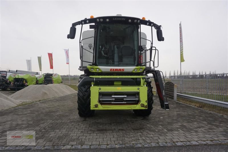 Mähdrescher del tipo CLAAS LEXION 5400, Gebrauchtmaschine en Töging am Inn (Imagen 2)