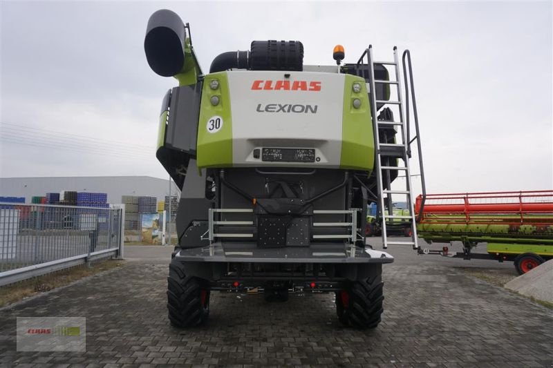 Mähdrescher des Typs CLAAS LEXION 5400, Gebrauchtmaschine in Töging am Inn (Bild 4)