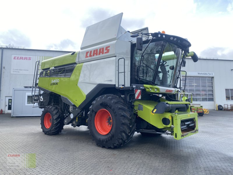 Mähdrescher des Typs CLAAS Lexion 5400, Gebrauchtmaschine in Vohburg