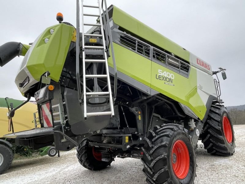 Mähdrescher des Typs CLAAS LEXION 5400, Gebrauchtmaschine in Birgland (Bild 7)