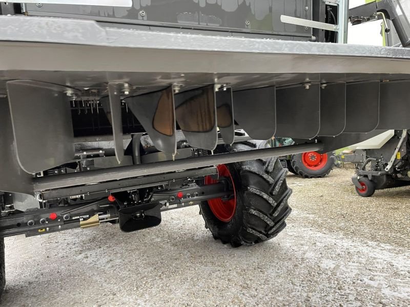 Mähdrescher a típus CLAAS LEXION 5400, Gebrauchtmaschine ekkor: Birgland (Kép 12)