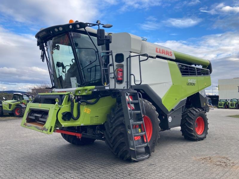 Mähdrescher del tipo CLAAS LEXION 5400, Gebrauchtmaschine en Hockenheim (Imagen 1)