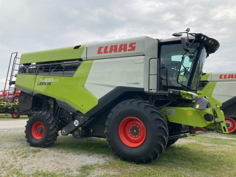 Mähdrescher a típus CLAAS LEXION 5400, Gebrauchtmaschine ekkor: Schwülper (Kép 1)