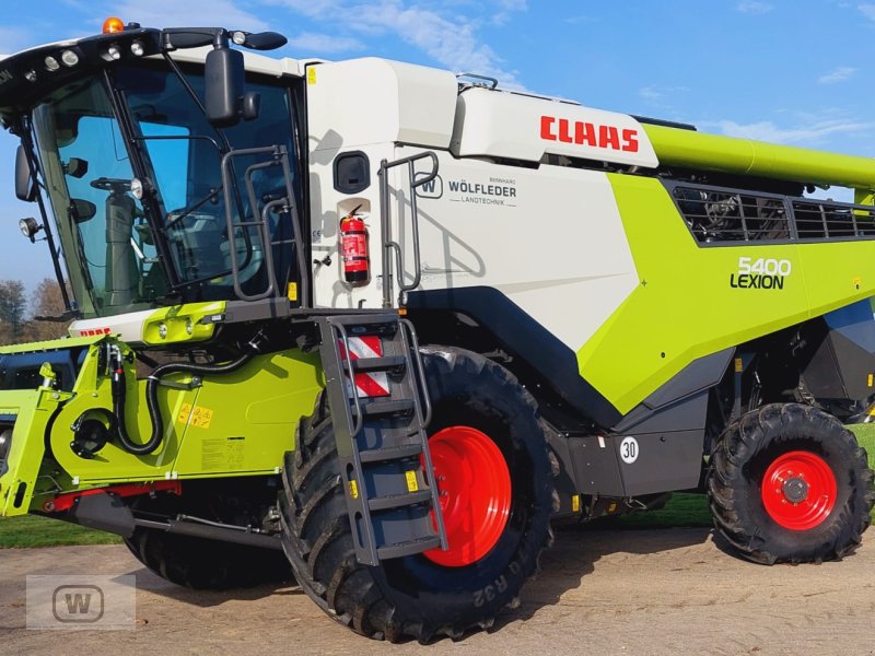 Mähdrescher des Typs CLAAS Lexion 5400, Gebrauchtmaschine in Zell an der Pram (Bild 1)