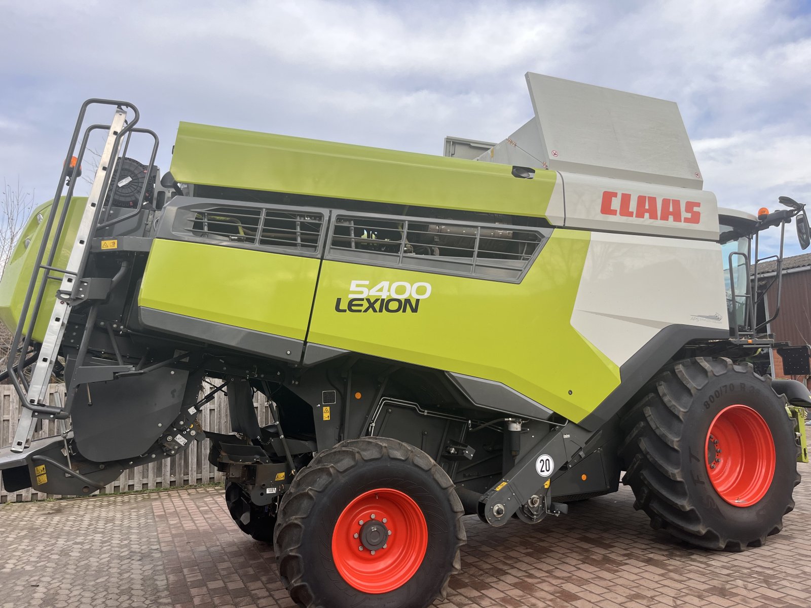 Mähdrescher a típus CLAAS Lexion 5400, Gebrauchtmaschine ekkor: Meinersen (Kép 2)