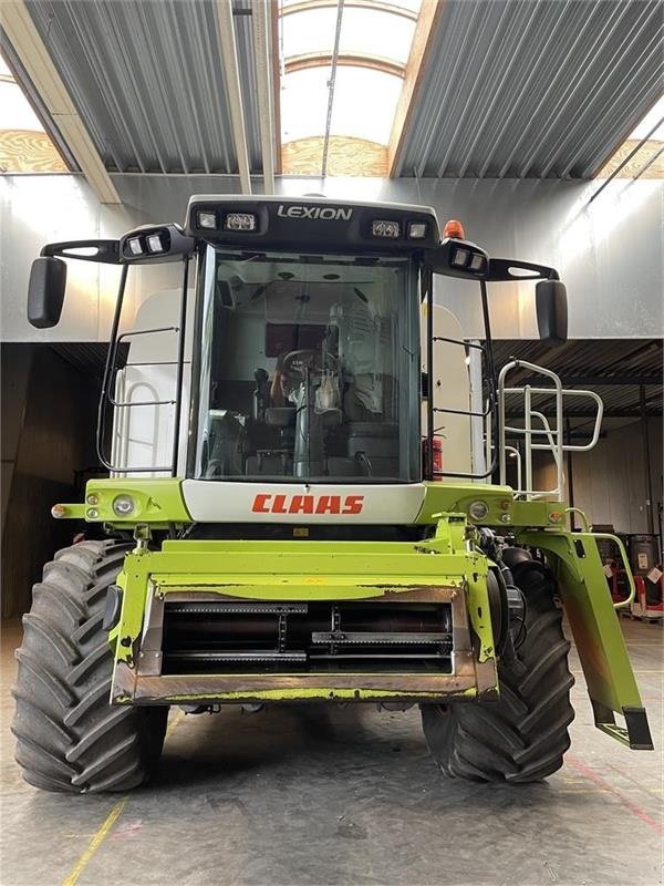 Mähdrescher des Typs CLAAS Lexion 550 CEBIS, Gebrauchtmaschine in Vinderup (Bild 5)