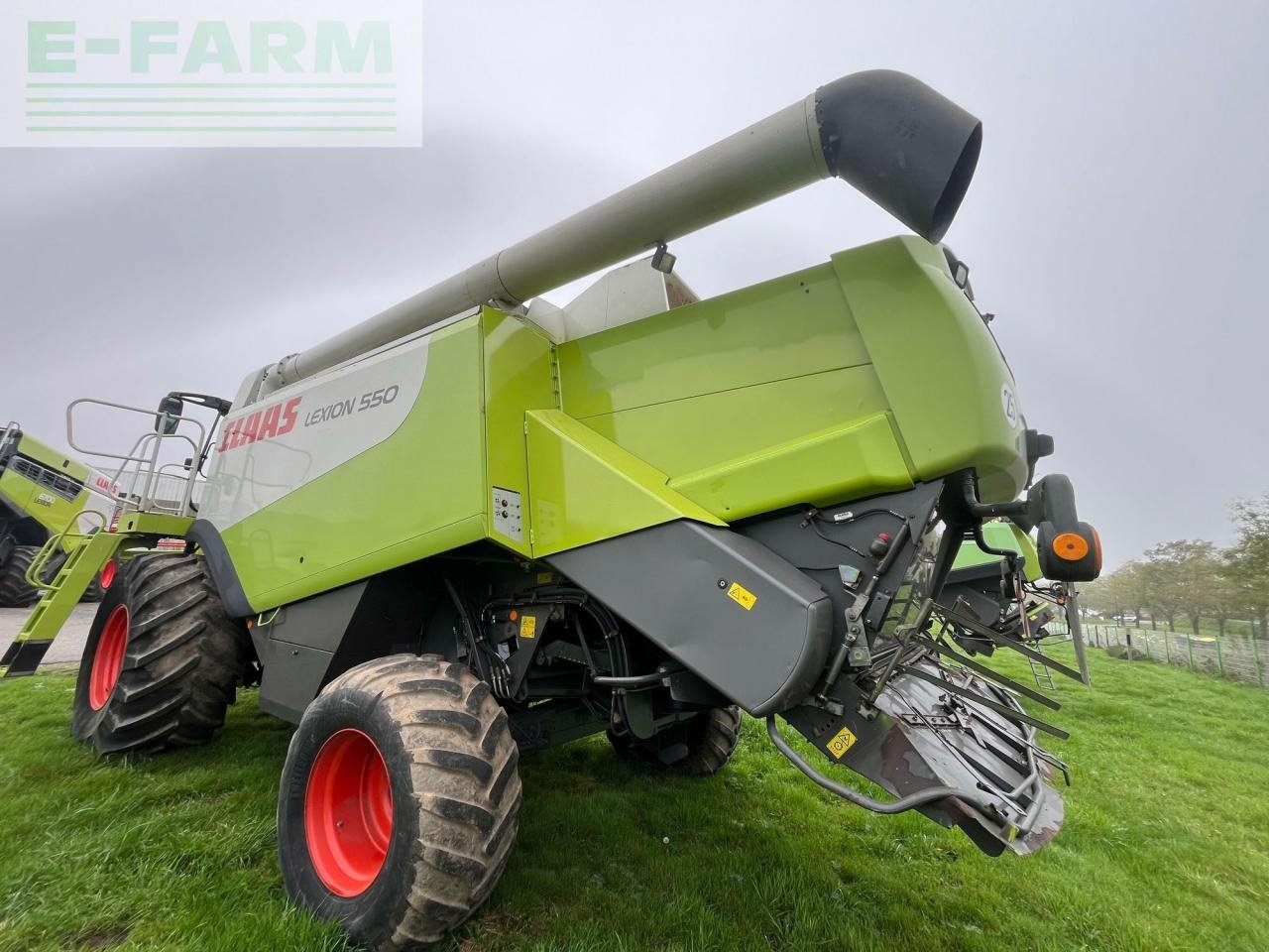 Mähdrescher del tipo CLAAS lexion 550, Gebrauchtmaschine In PONTIVY (56 - MORBIHAN) (Immagine 4)