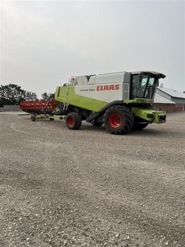 Mähdrescher des Typs CLAAS Lexion 550, Gebrauchtmaschine in Bredebro (Bild 6)