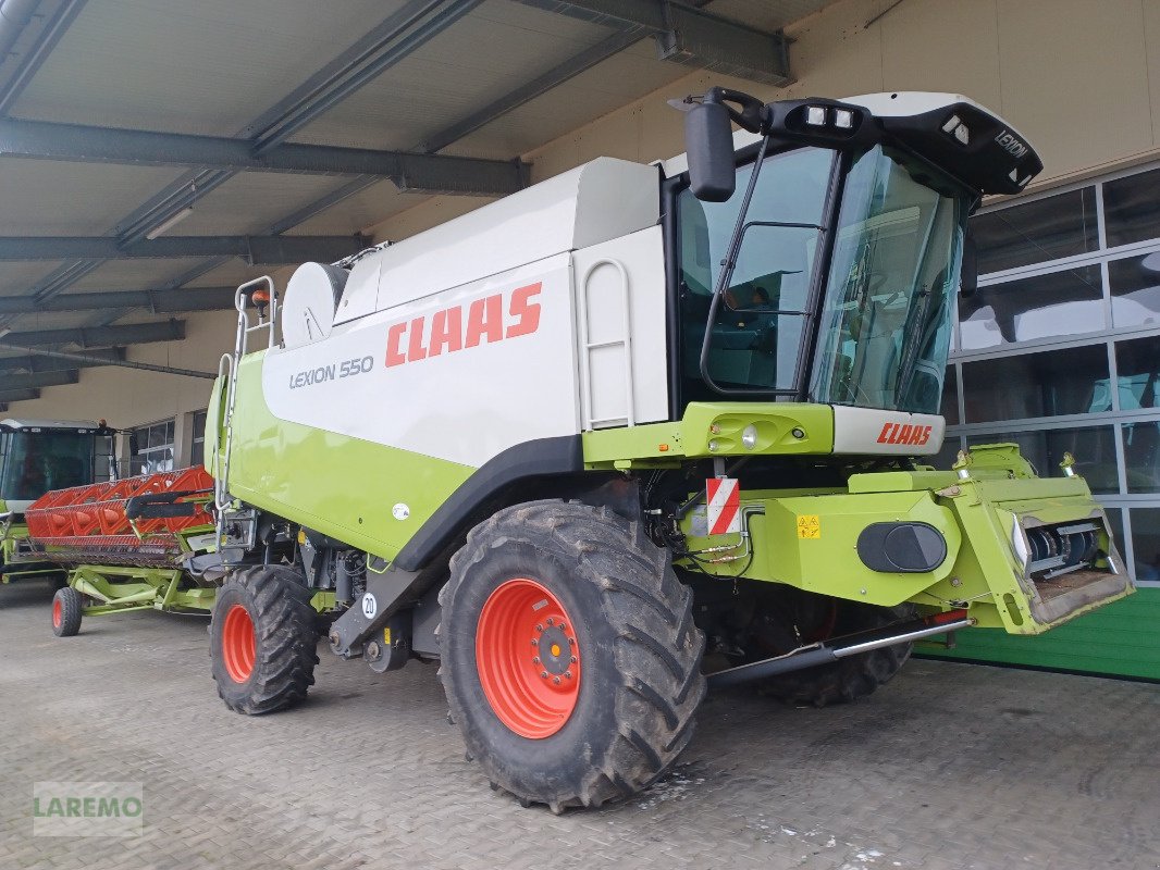 Mähdrescher del tipo CLAAS Lexion 550, Gebrauchtmaschine In Langenwetzendorf (Immagine 1)