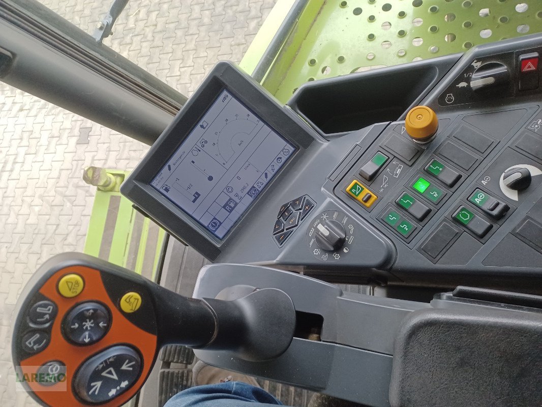 Mähdrescher del tipo CLAAS Lexion 550, Gebrauchtmaschine In Langenwetzendorf (Immagine 15)