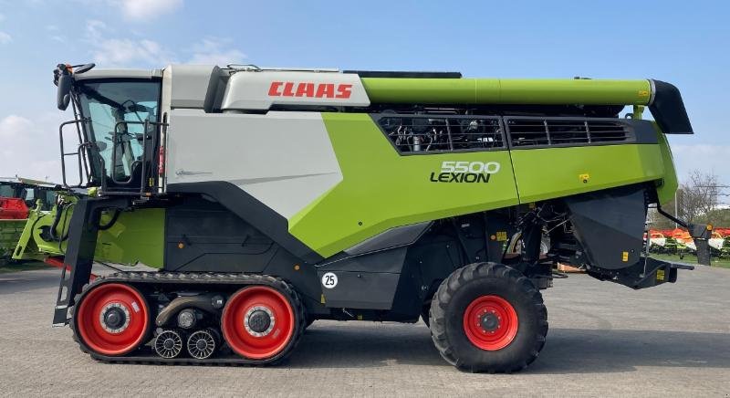 Mähdrescher des Typs CLAAS LEXION 5500 TERRA TRAC, Gebrauchtmaschine in Hockenheim (Bild 2)