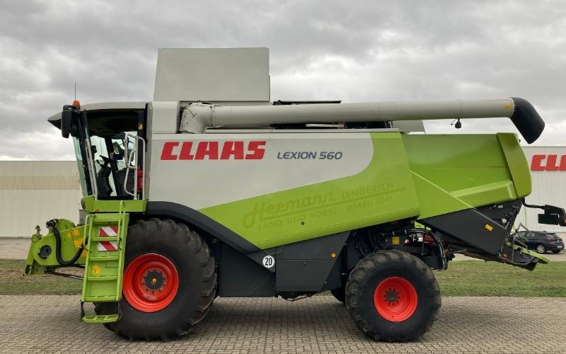 Mähdrescher del tipo CLAAS LEXION 560, Gebrauchtmaschine en Hockenheim (Imagen 2)