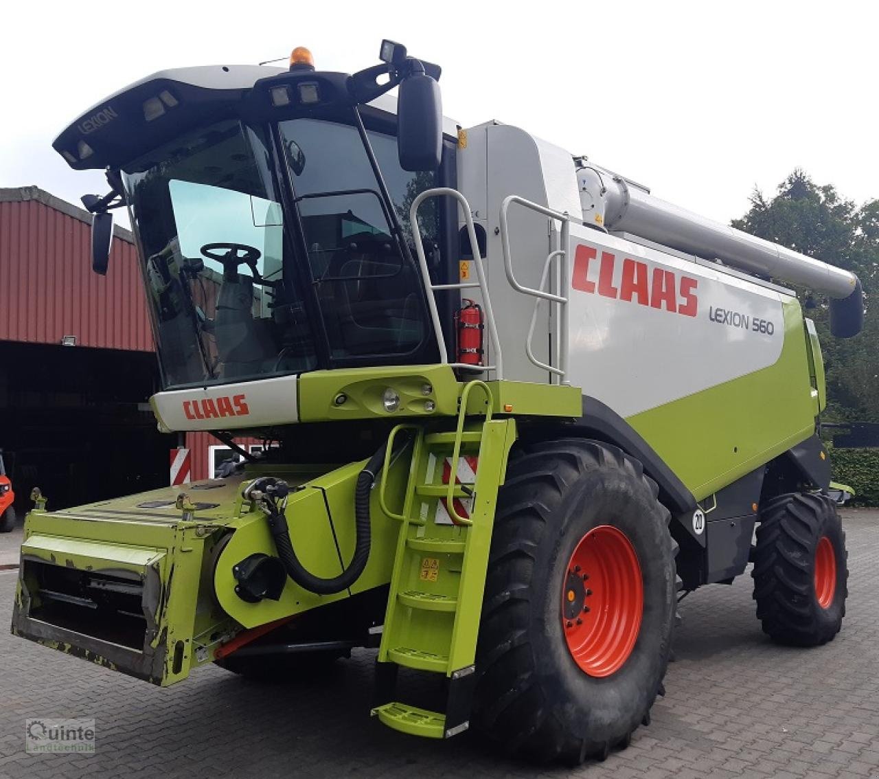 Mähdrescher des Typs CLAAS Lexion 560, Gebrauchtmaschine in Lichtenau-Kleinenberg (Bild 1)