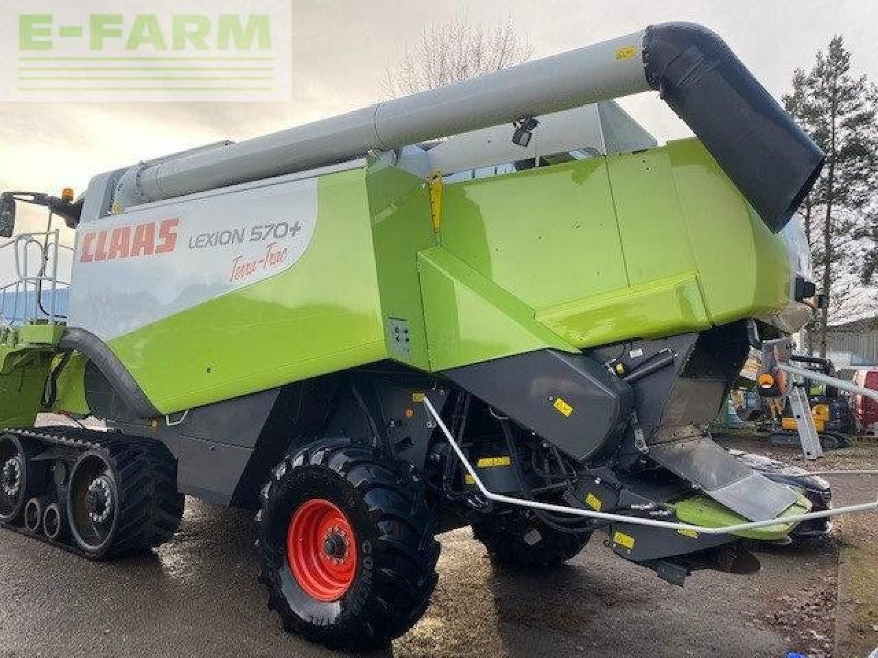 Mähdrescher del tipo CLAAS LEXION 570+, Gebrauchtmaschine en FORRES (Imagen 3)