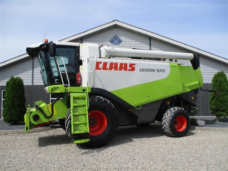 Mähdrescher des Typs CLAAS LEXION 570 Klargjort maskine med Vario V900 Skærbord, Gebrauchtmaschine in Lintrup (Bild 1)