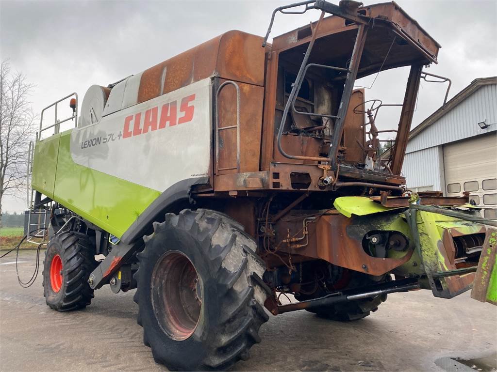 Mähdrescher of the type CLAAS Lexion 570, Gebrauchtmaschine in Hemmet (Picture 7)