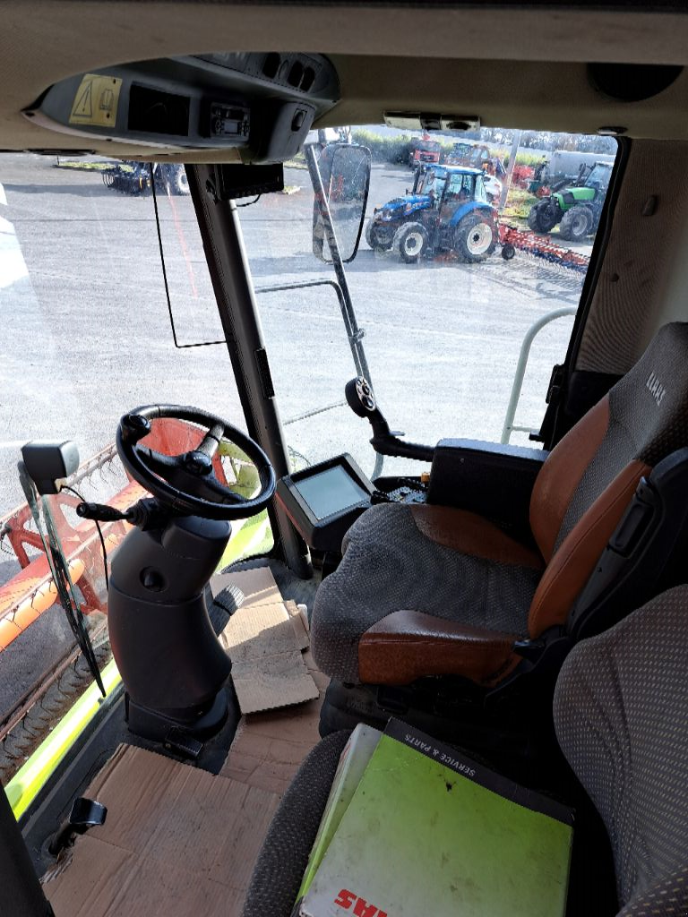 Mähdrescher des Typs CLAAS LEXION 570, Gebrauchtmaschine in CHATEAUBRIANT CEDEX (Bild 6)