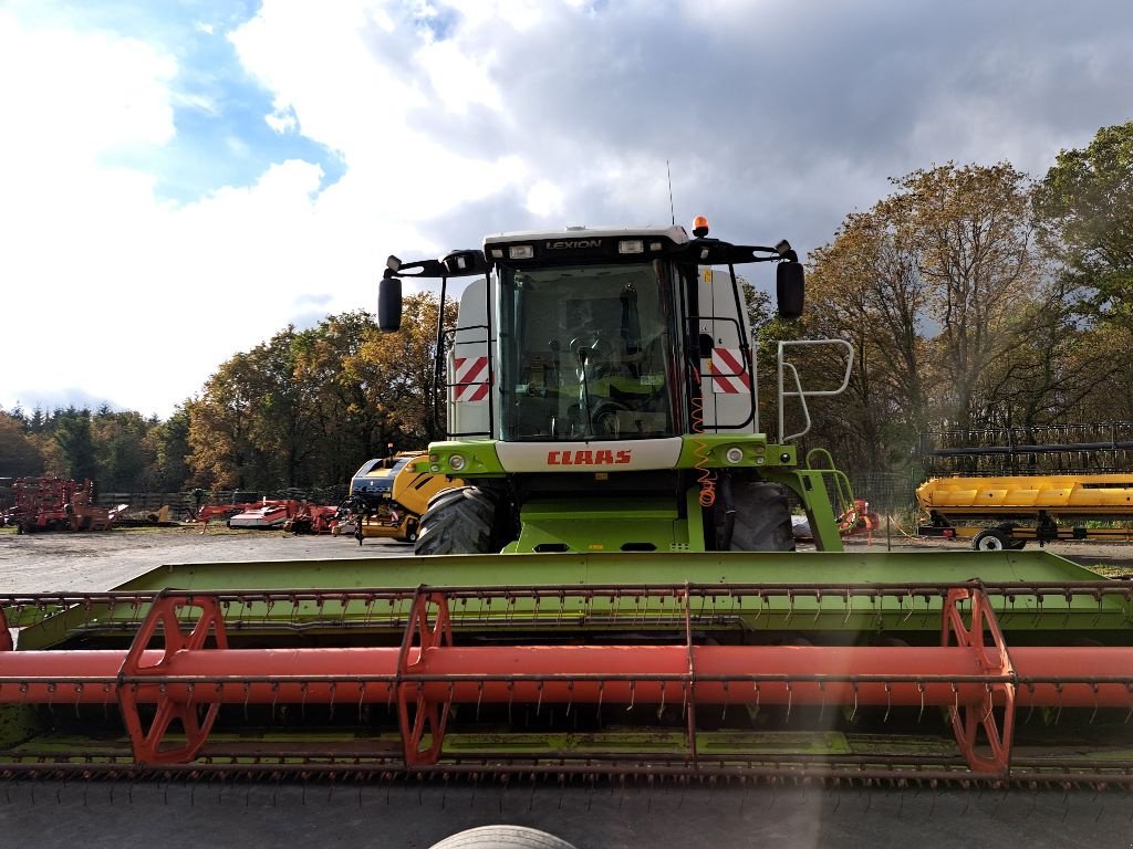 Mähdrescher del tipo CLAAS LEXION 570, Gebrauchtmaschine en CHATEAUBRIANT CEDEX (Imagen 5)