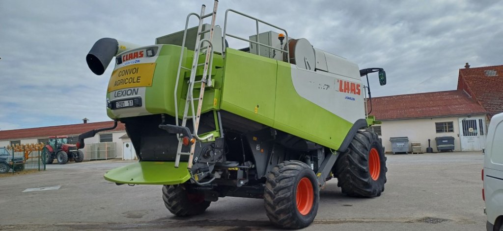 Mähdrescher του τύπου CLAAS LEXION 570, Gebrauchtmaschine σε VERT TOULON (Φωτογραφία 10)