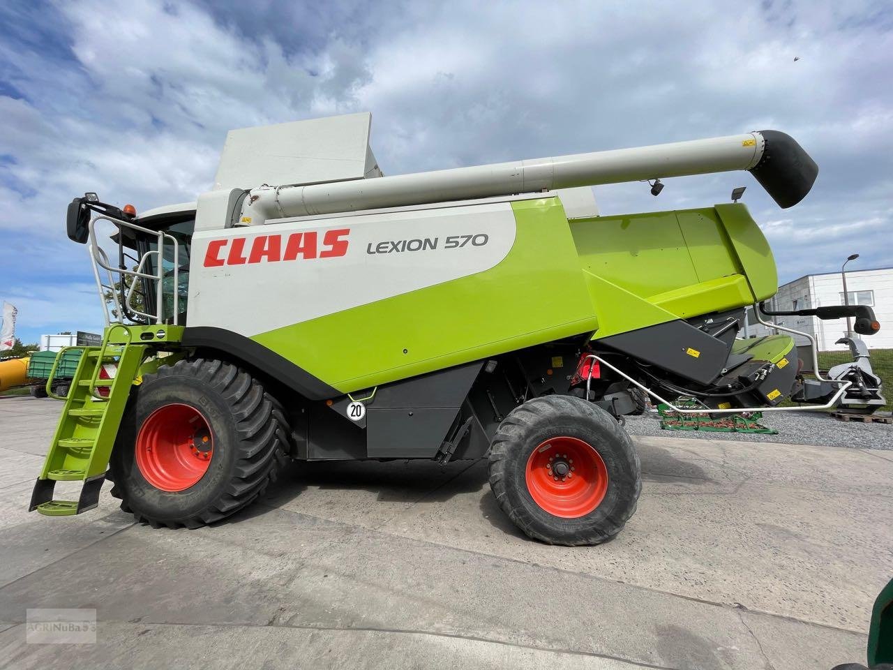 Mähdrescher типа CLAAS Lexion 570, Gebrauchtmaschine в Prenzlau (Фотография 9)