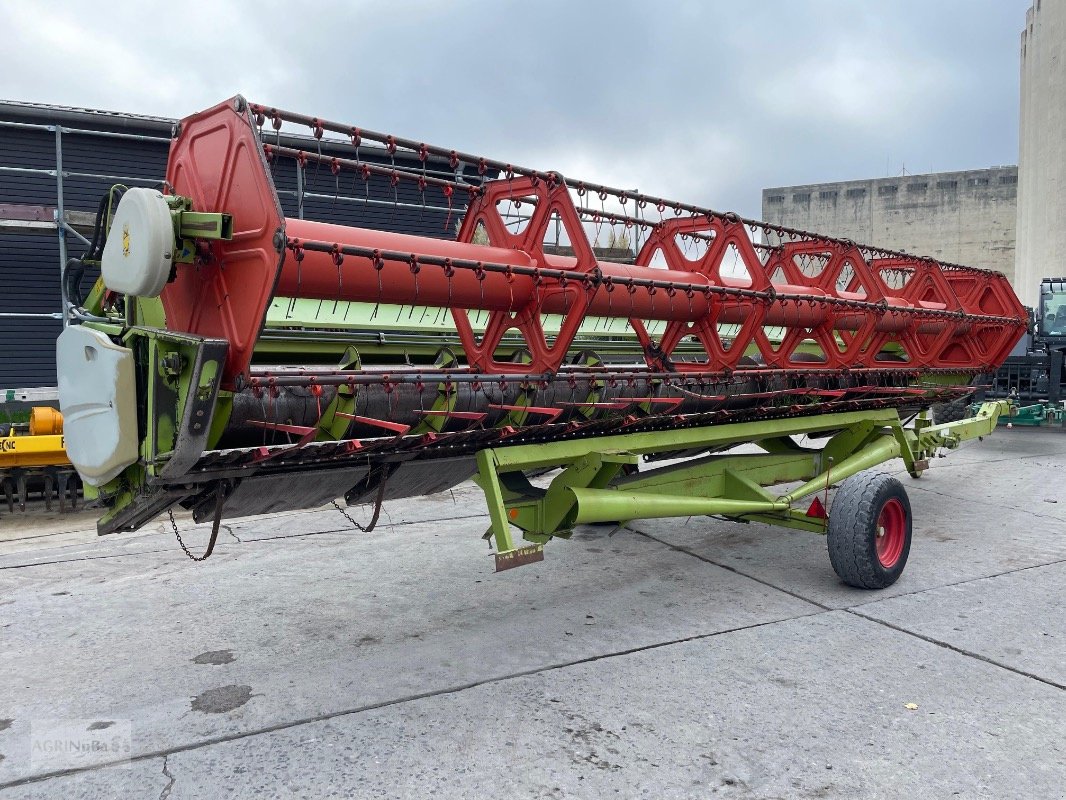 Mähdrescher van het type CLAAS Lexion 570, Gebrauchtmaschine in Prenzlau (Foto 21)