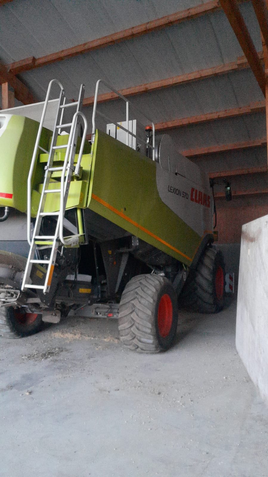 Mähdrescher от тип CLAAS Lexion 570, Gebrauchtmaschine в Stadtlauringen (Снимка 1)