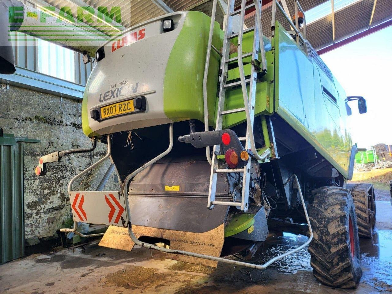 Mähdrescher van het type CLAAS LEXION 580+ TT, Gebrauchtmaschine in CIRENCESTER (Foto 2)