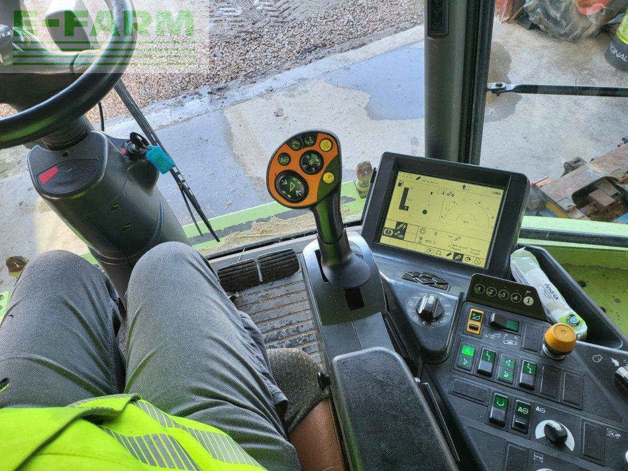 Mähdrescher van het type CLAAS LEXION 580+ TT, Gebrauchtmaschine in CIRENCESTER (Foto 9)