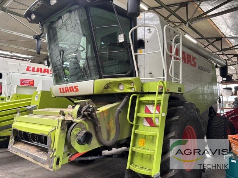 Mähdrescher типа CLAAS LEXION 580, Gebrauchtmaschine в Salzkotten (Фотография 1)