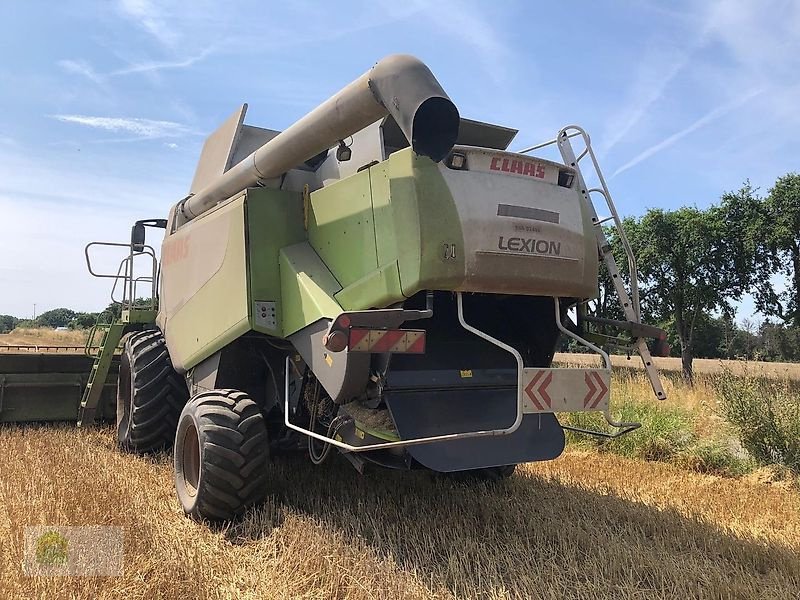 Mähdrescher des Typs CLAAS Lexion 580, Gebrauchtmaschine in Salsitz (Bild 4)