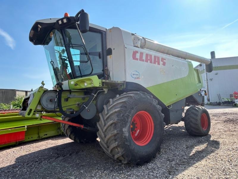 Mähdrescher van het type CLAAS LEXION 580, Gebrauchtmaschine in Landsberg (Foto 1)