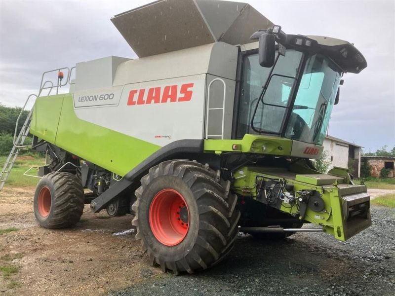 Mähdrescher tip CLAAS LEXION 600 + VARIO 1050, Gebrauchtmaschine in Töging a. Inn (Poză 3)