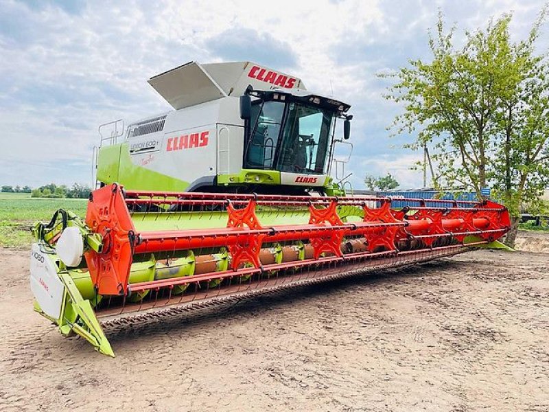 Mähdrescher Türe ait CLAAS LEXION 600TT, Gebrauchtmaschine içinde Kaunas (resim 13)