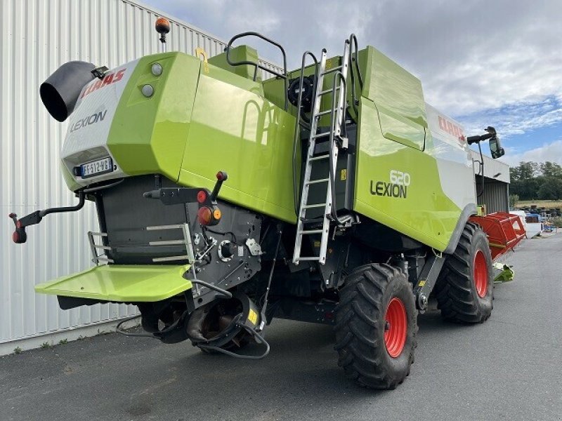 Mähdrescher typu CLAAS LEXION 620 T4, Gebrauchtmaschine v Charnay-lès-macon (Obrázok 3)