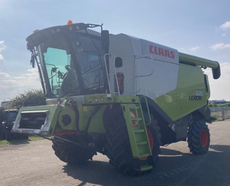 Mähdrescher del tipo CLAAS LEXION 620, Gebrauchtmaschine en Hockenheim (Imagen 1)