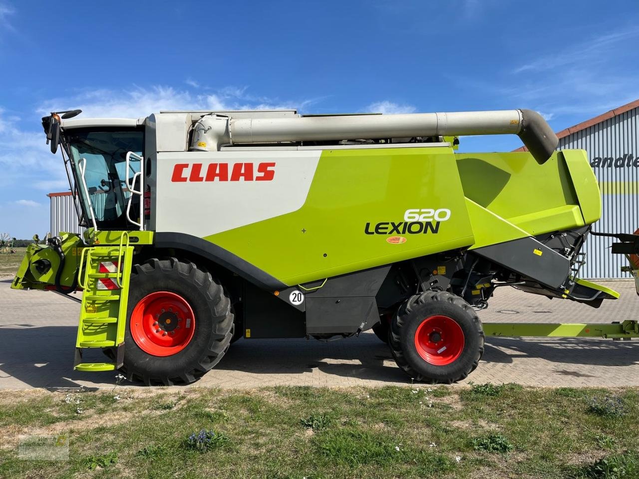 Mähdrescher del tipo CLAAS Lexion 620, Gebrauchtmaschine In Schora (Immagine 8)