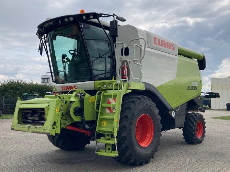 Mähdrescher du type CLAAS LEXION 630 MONTANA, Gebrauchtmaschine en Hockenheim