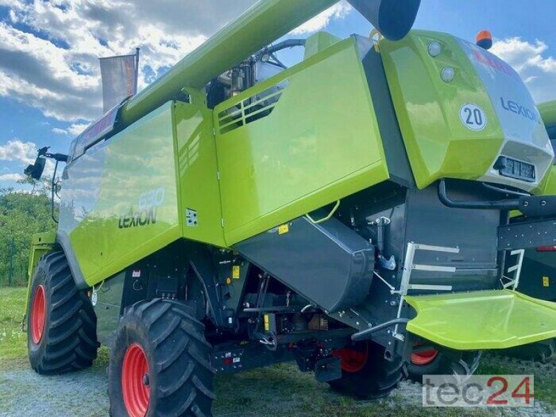 Mähdrescher des Typs CLAAS Lexion 630, Gebrauchtmaschine in Östringen (Bild 1)