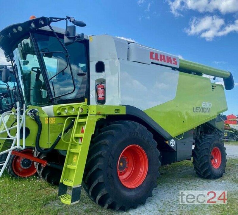 Mähdrescher des Typs CLAAS Lexion 630, Gebrauchtmaschine in Östringen (Bild 1)