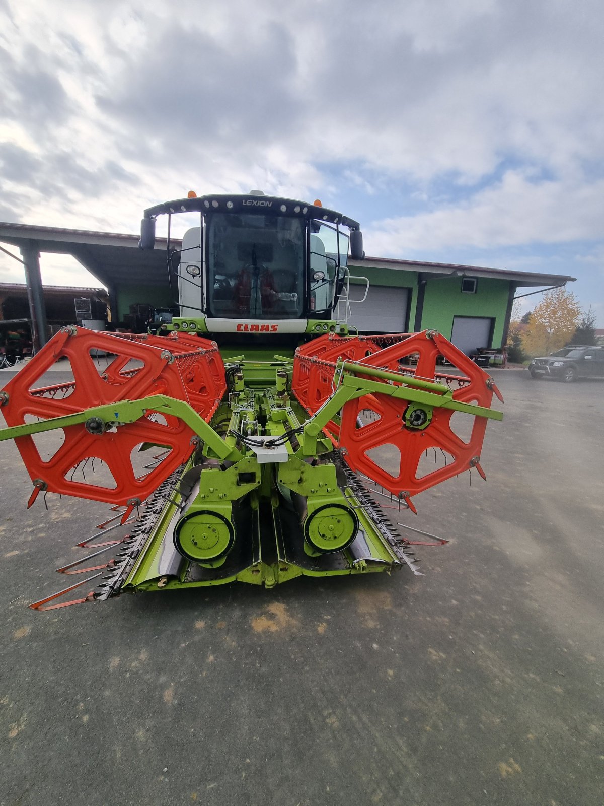 Mähdrescher du type CLAAS lexion 630, Gebrauchtmaschine en Naklo (Photo 5)