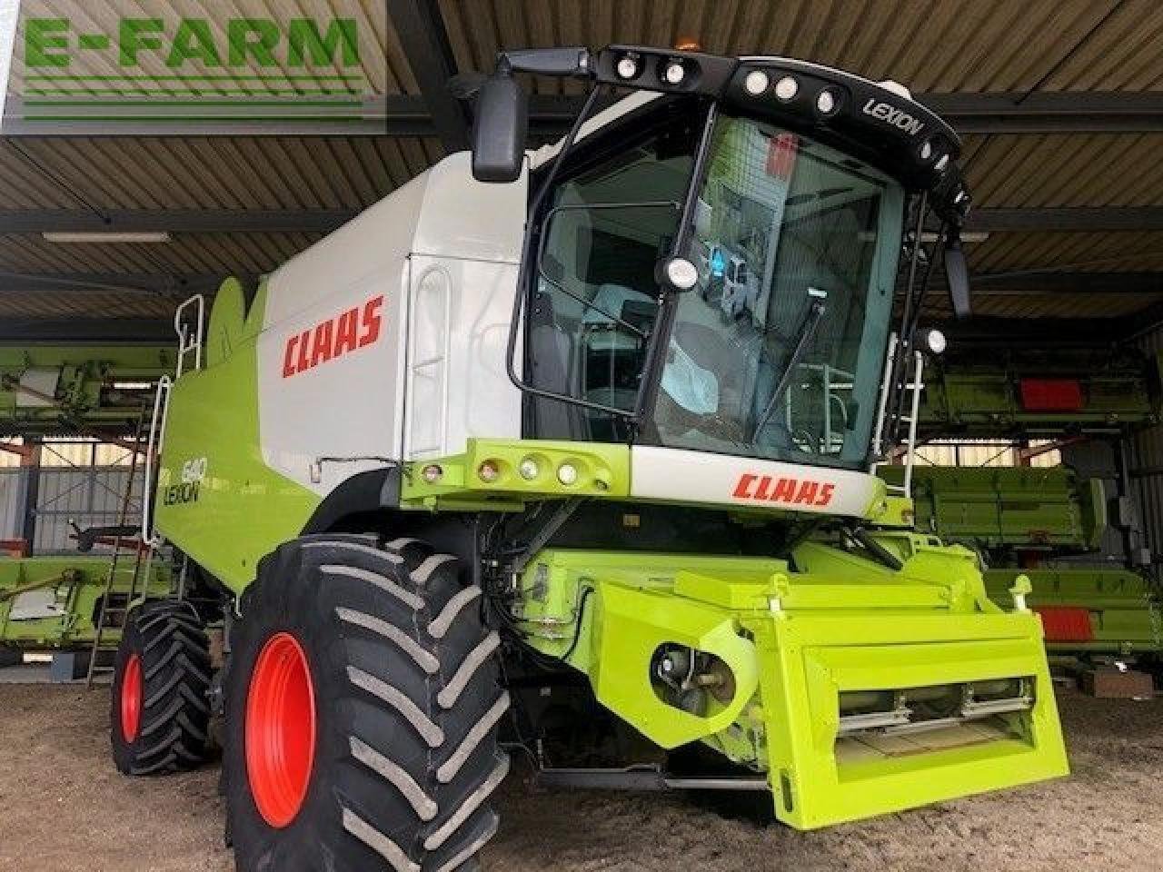 Mähdrescher Türe ait CLAAS lexion 640 t3, Gebrauchtmaschine içinde PONTIVY (56 - MORBIHAN) (resim 1)