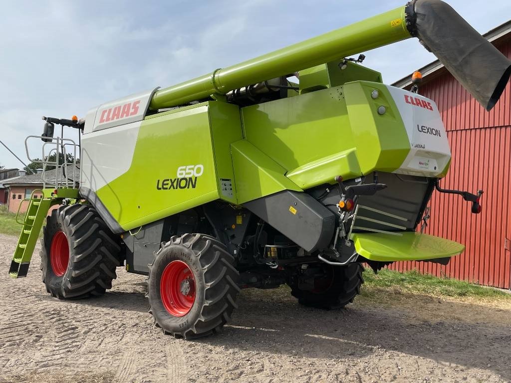 Mähdrescher des Typs CLAAS LEXION 650 4 WD, Gebrauchtmaschine in Brønderslev (Bild 4)