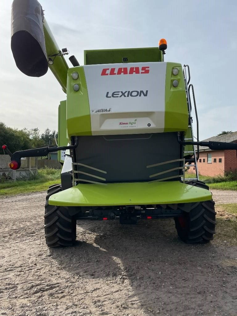 Mähdrescher des Typs CLAAS LEXION 650 4 WD, Gebrauchtmaschine in Brønderslev (Bild 6)