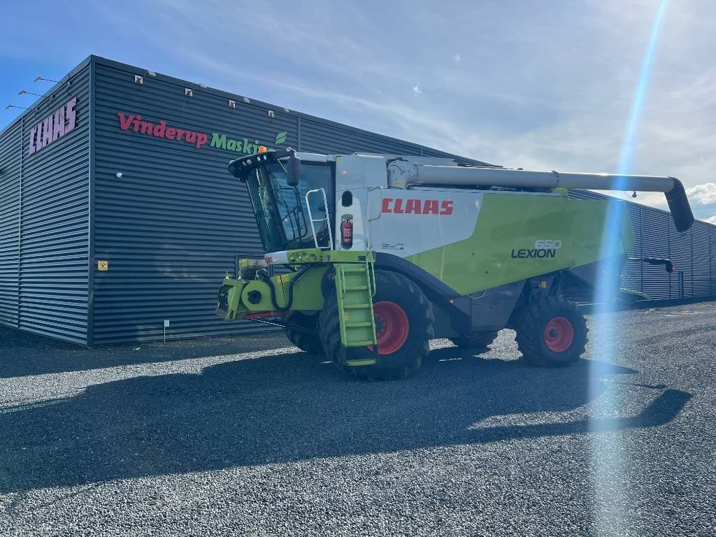 Mähdrescher van het type CLAAS LEXION 650 CEBIS, Gebrauchtmaschine in Vinderup (Foto 2)